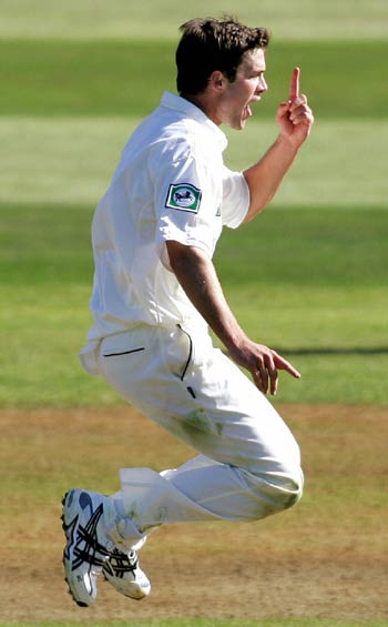 James Franklin put New Zealand on the path to victory against Sri Lanka © Getty Images