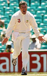 Stuart MacGill ended with rich pickings at the SCG © Getty Images